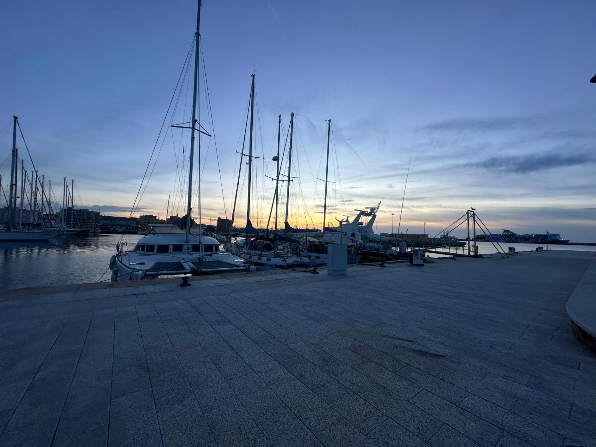 Hotel Moncici House Porto Torres Zewnętrze zdjęcie