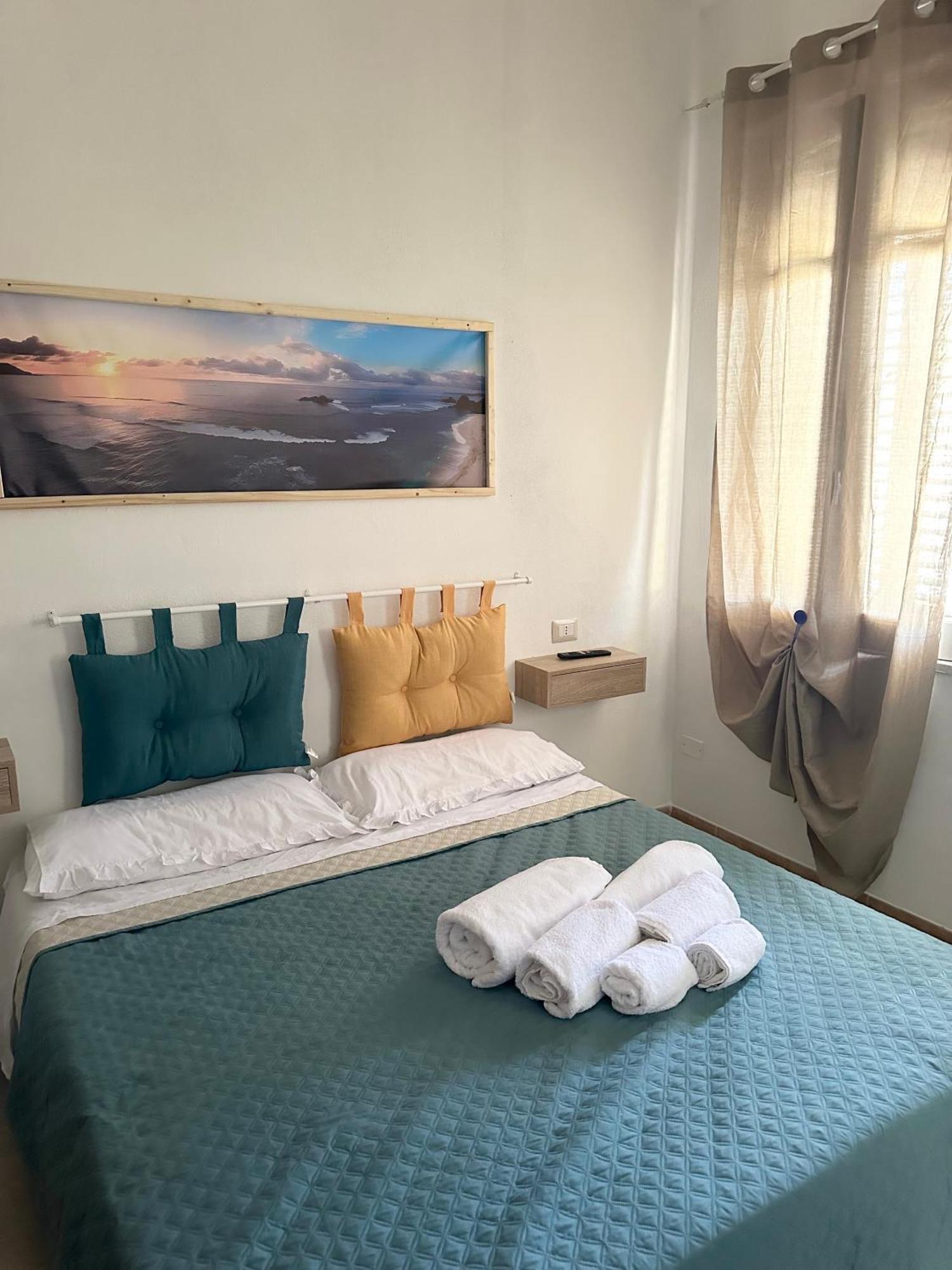 Hotel Moncici House Porto Torres Zewnętrze zdjęcie