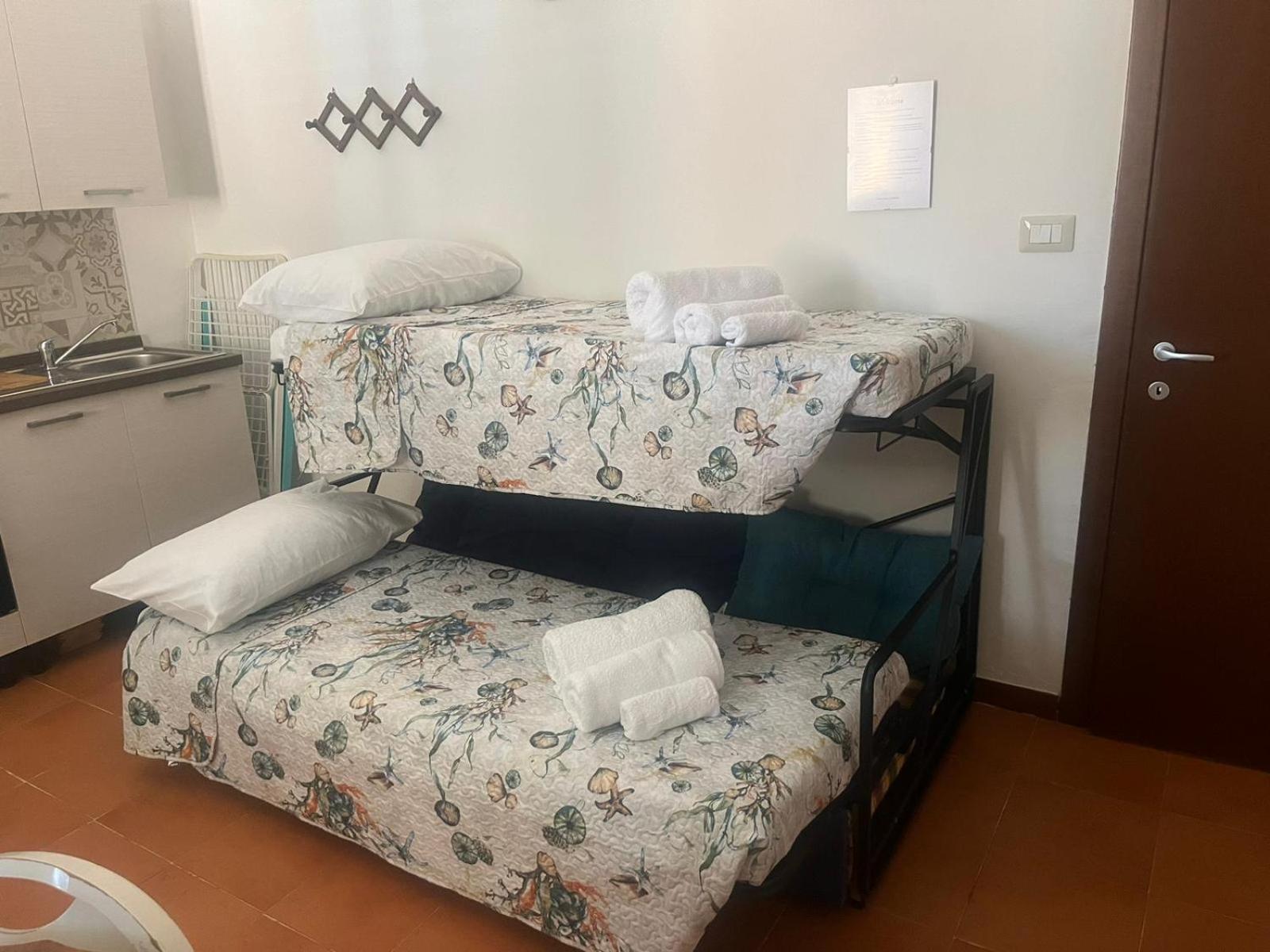 Hotel Moncici House Porto Torres Zewnętrze zdjęcie