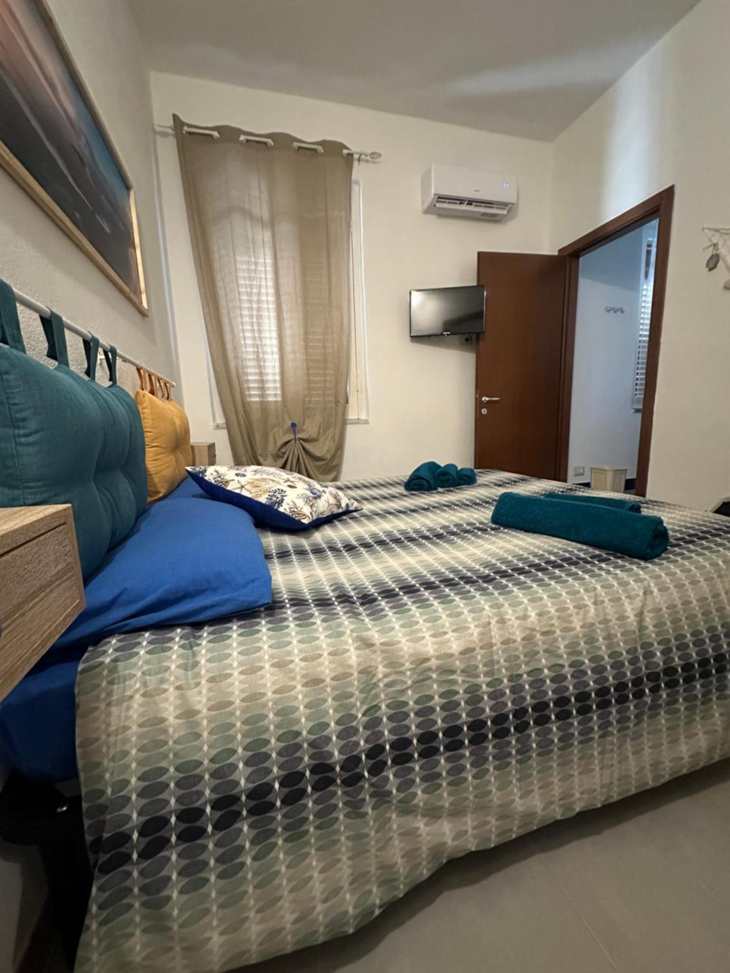 Hotel Moncici House Porto Torres Zewnętrze zdjęcie