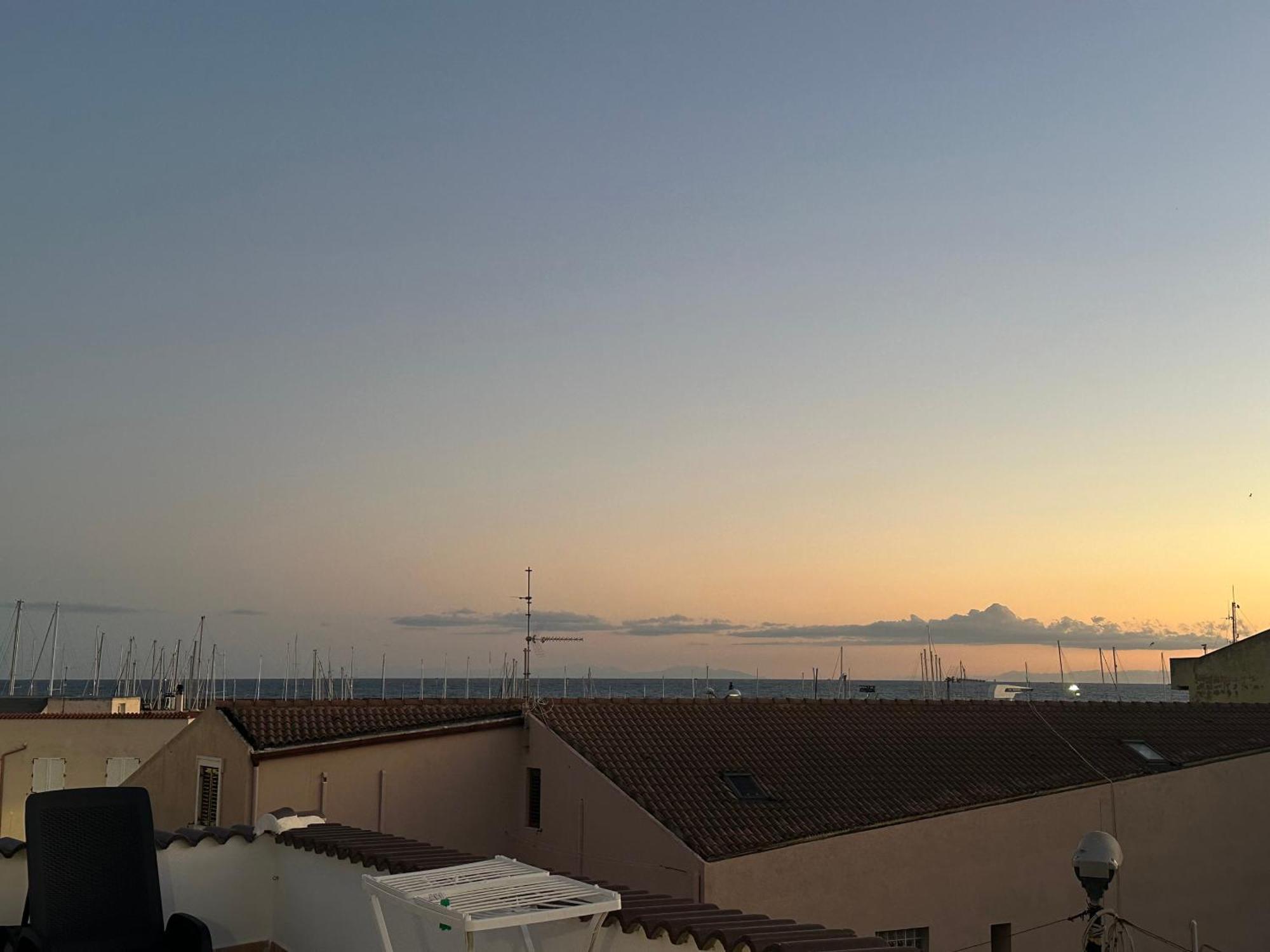 Hotel Moncici House Porto Torres Zewnętrze zdjęcie